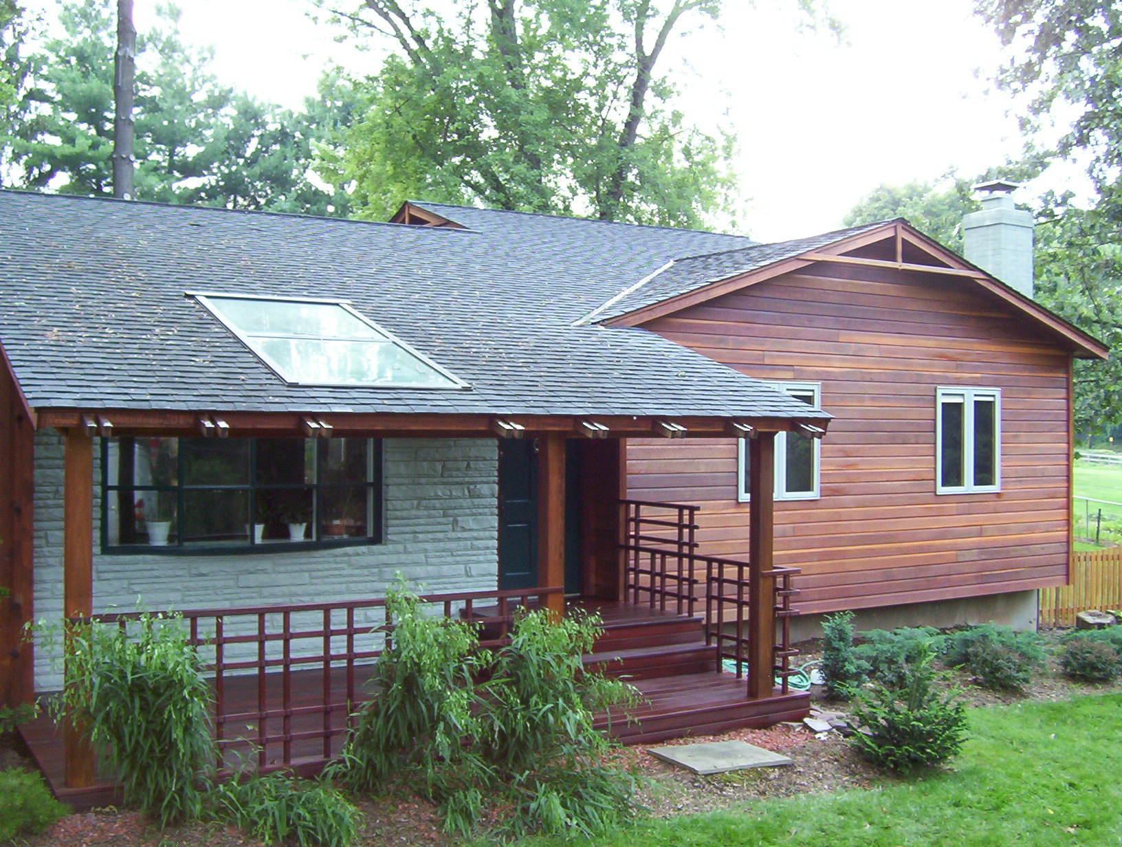 Cedar &amp; Redwood Home Care &amp; Maintenance See Dirt Run!™